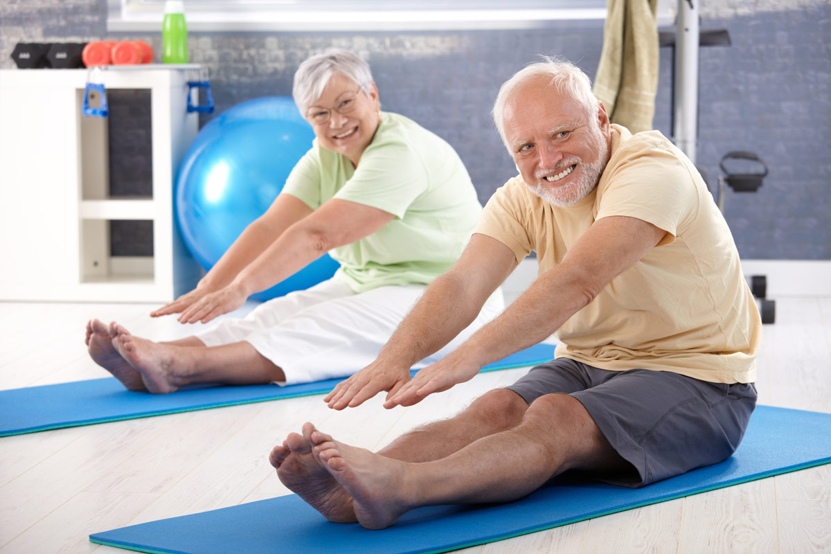 Lakeside Gardens retirement community seniors performing stretches and exercises